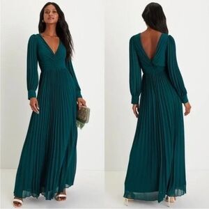 NWT Lulus Sophisticated Grace Emerald Green Pleated Long Sleeve Maxi Dress Y-15